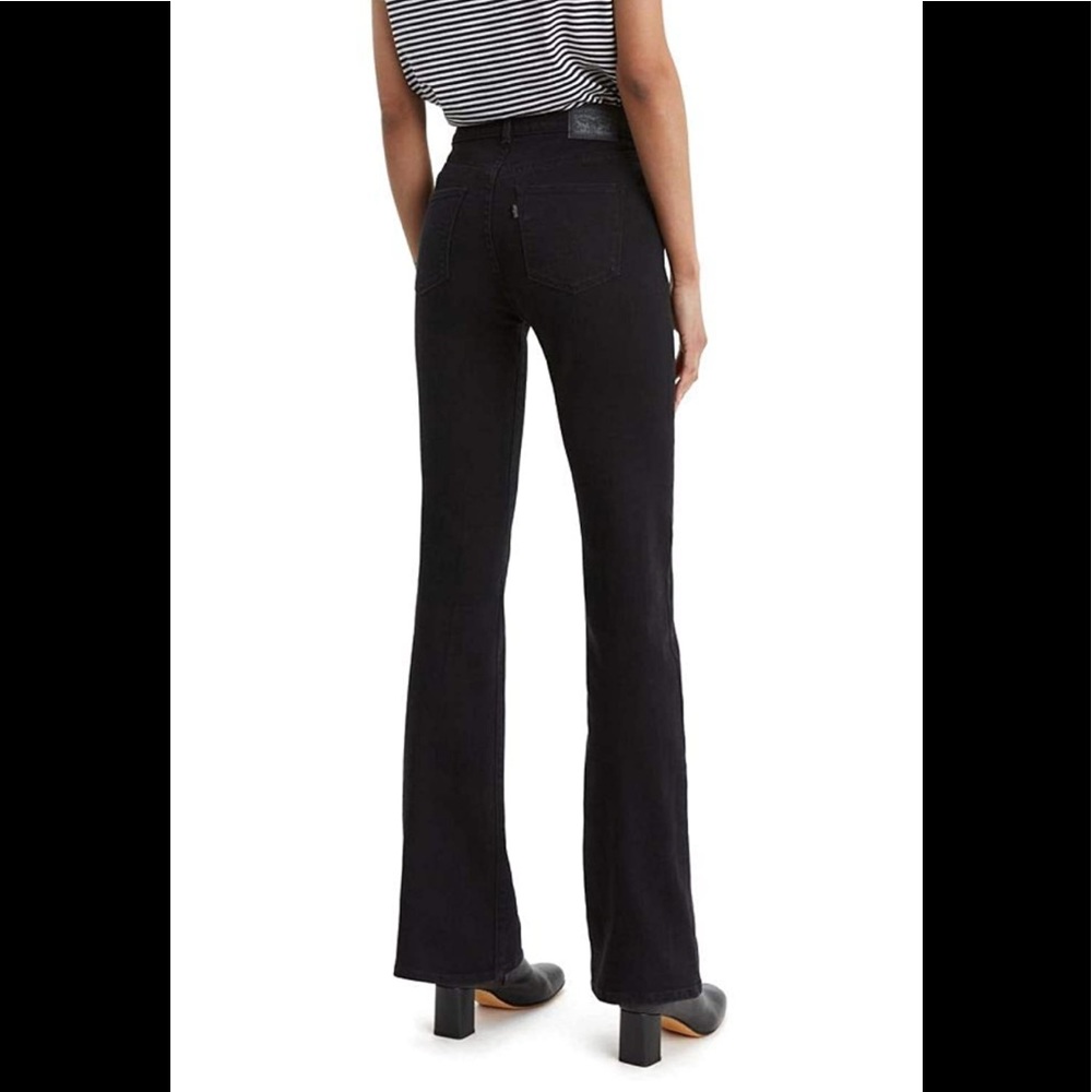 NWT Levi’s Classic Bootcut